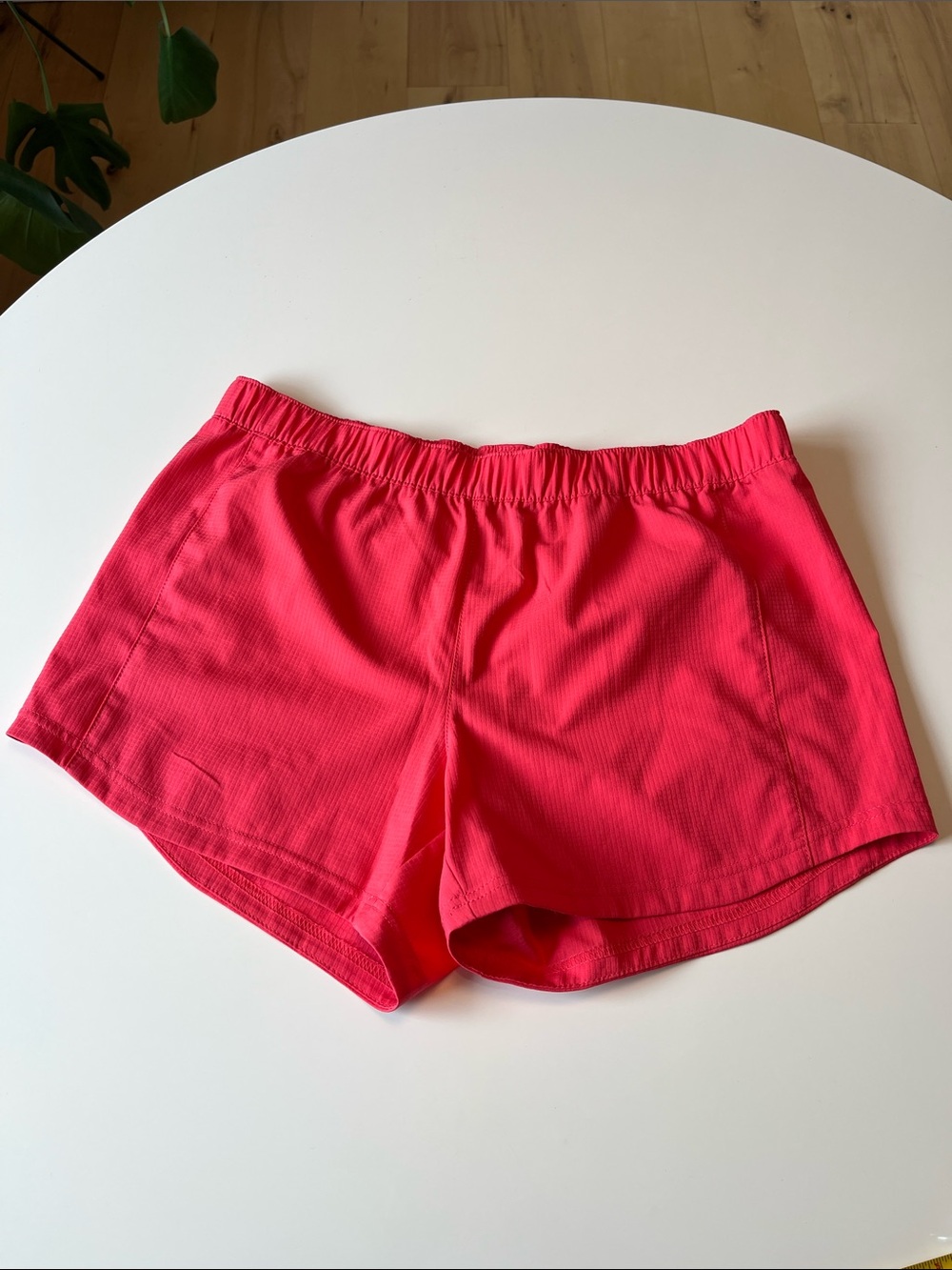 Columbia PFG Pink Elastic Waist Shorts
